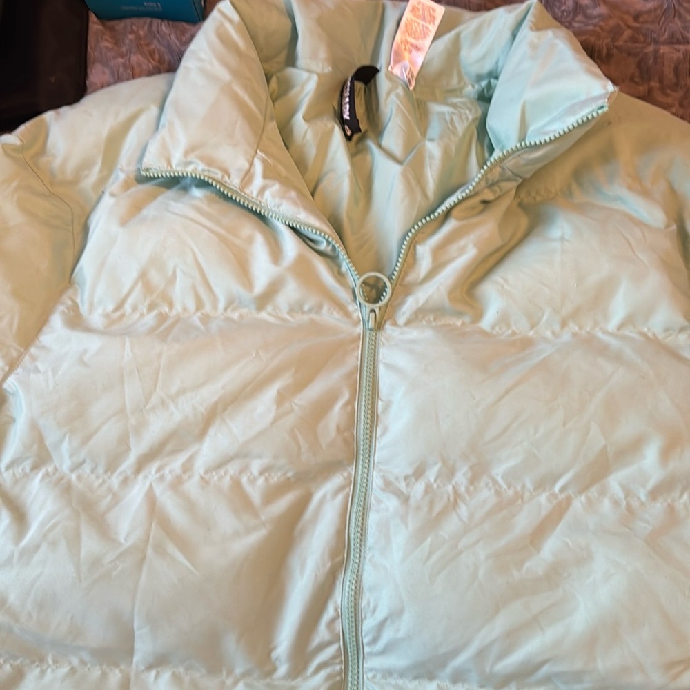 Gymshark puffer jacket. Never worn